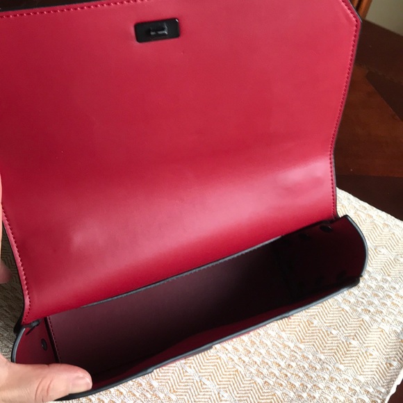 Charles & Keith crossbody bag - Picture 6 of 7